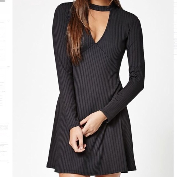 Kendall & Kylie Dresses & Skirts - Kendall and Kylie Mock Neck Long Sleeve Dress